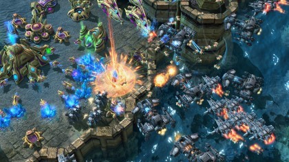 Starcraft II: Wings of Liberty игра
